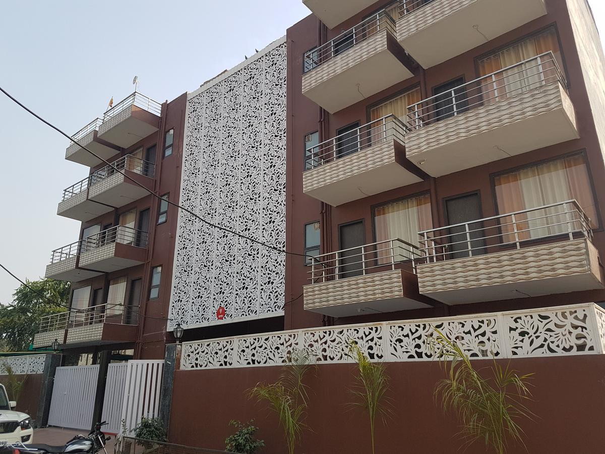 The Royal Crown Hotel Gurgaon Exterior foto